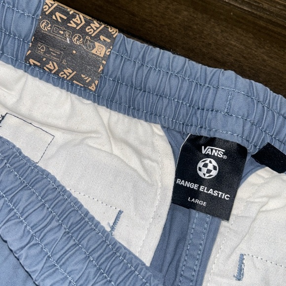 (#8) New with tag vans men’s range elastic shorts - Picture 2 of 5